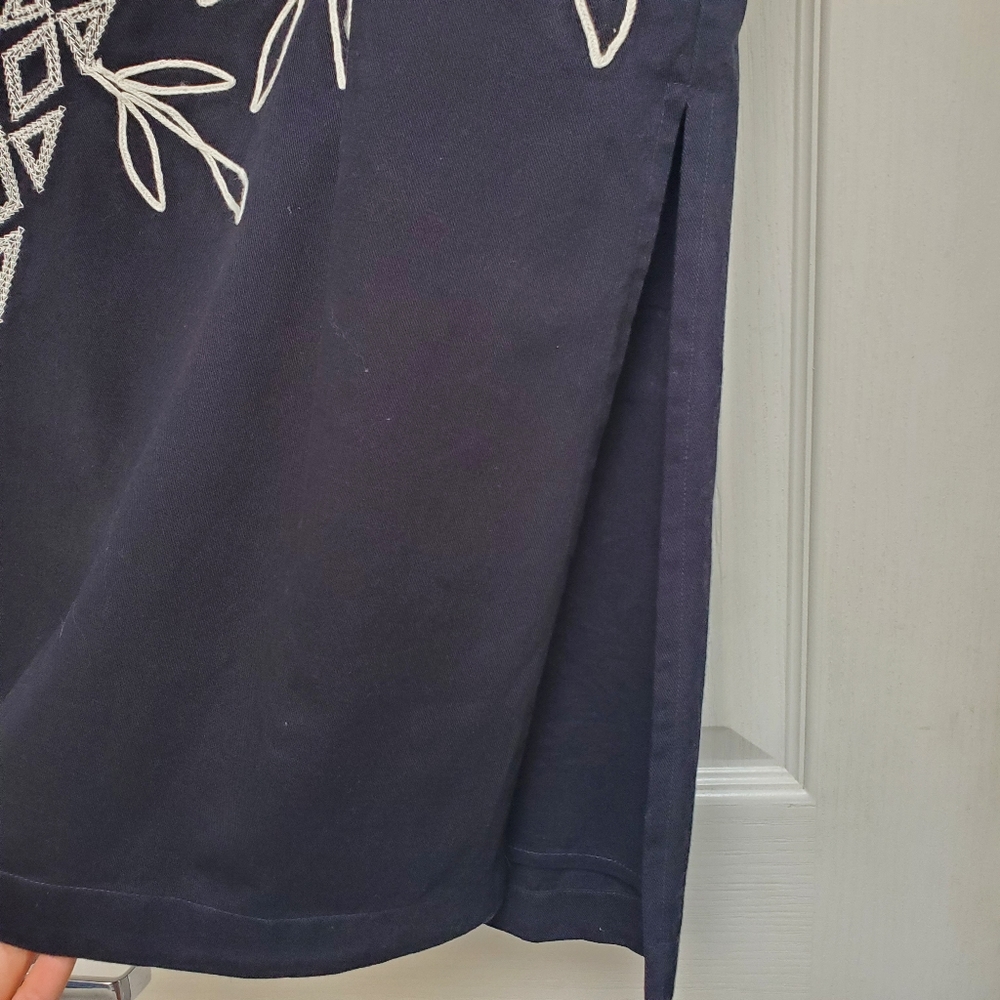 NEW Anthropologie Maeve Embroidered Navy Midi Skirt w Side slit zipper size 12 - Picture 7 of 10